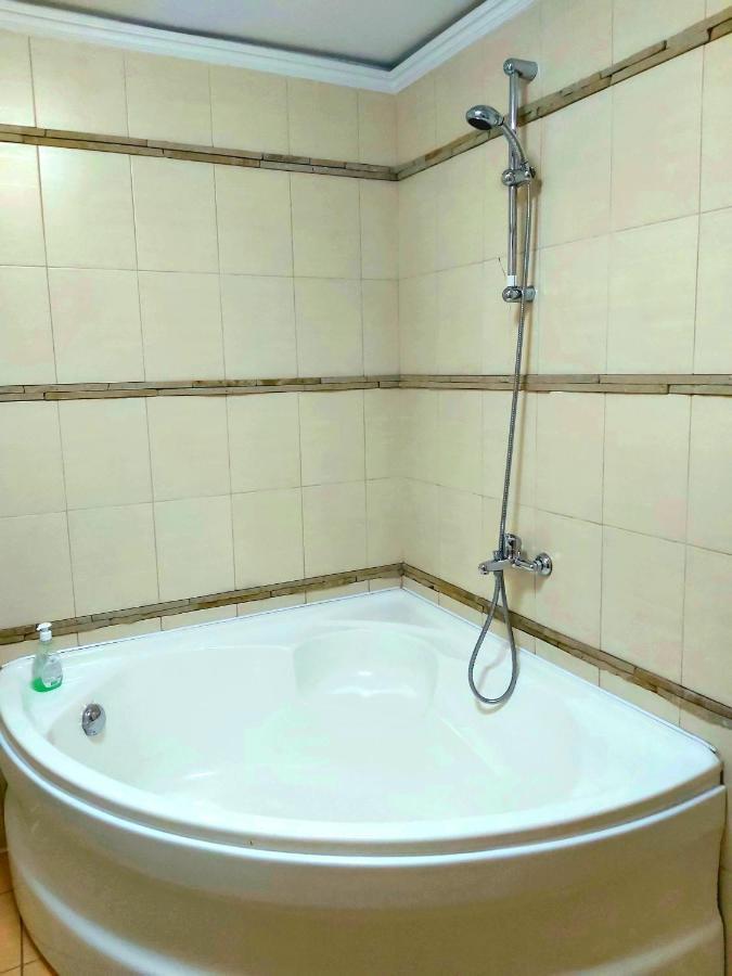 בלץ Dbs Hotel מראה חיצוני תמונה