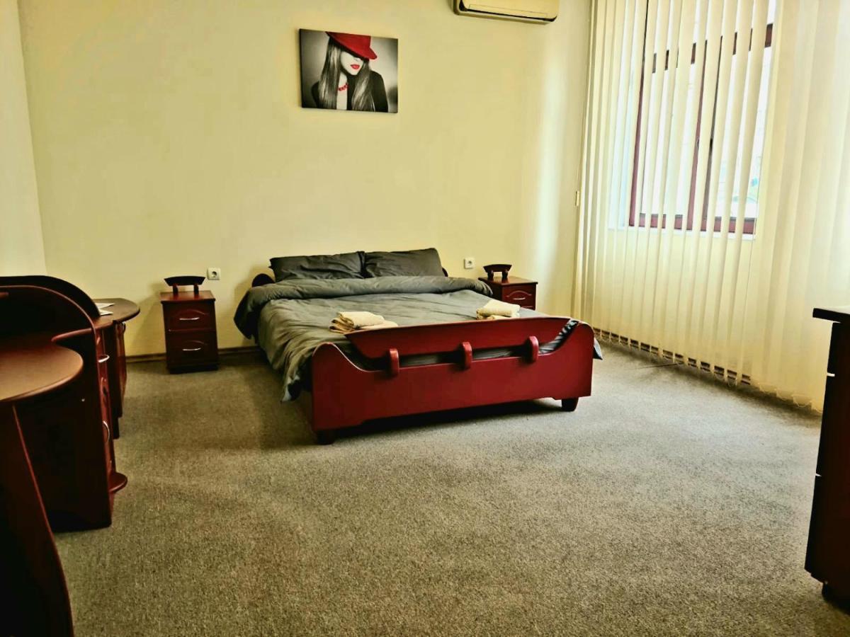 בלץ Dbs Hotel מראה חיצוני תמונה